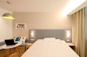 ατομικη επιχειρηση airbnb